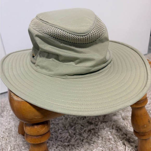 Tilley Airflo Hat in khaki, size 7 (small), EUC - Picture 3 of 8